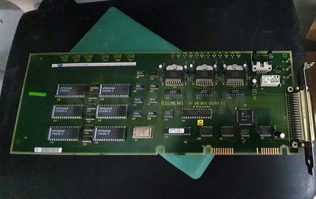Siemens 9728023 - D5 Board (1).jpg