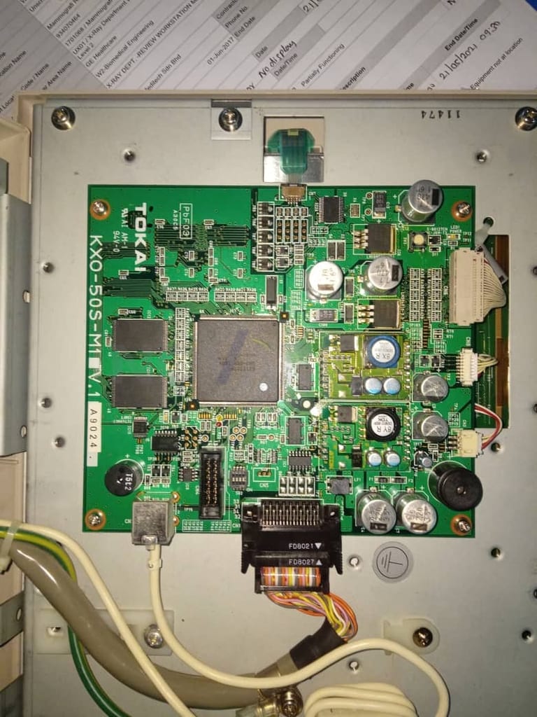 Toshiba A9024 - Operator Console (1).jpg