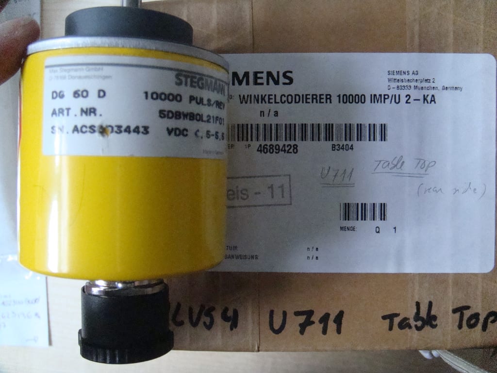 Siemens 4689428 - Encoder 10000 IMPU 2-KA.JPG