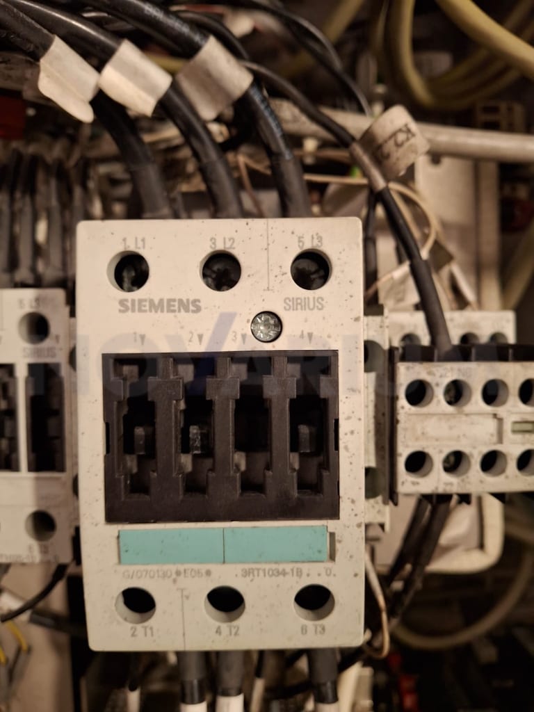Siemens 3ZX1012-0RT03-1AA1 - Contactor (2).jpeg