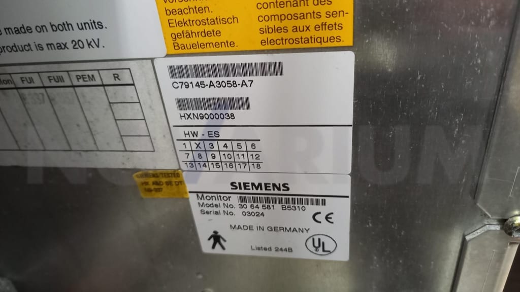 Siemens 03064581 - CRT Monitor N44 100-120Hz, C79145-A3058-A7, 230V 0.6A 50-60Hz 3099848 1102628.jpg