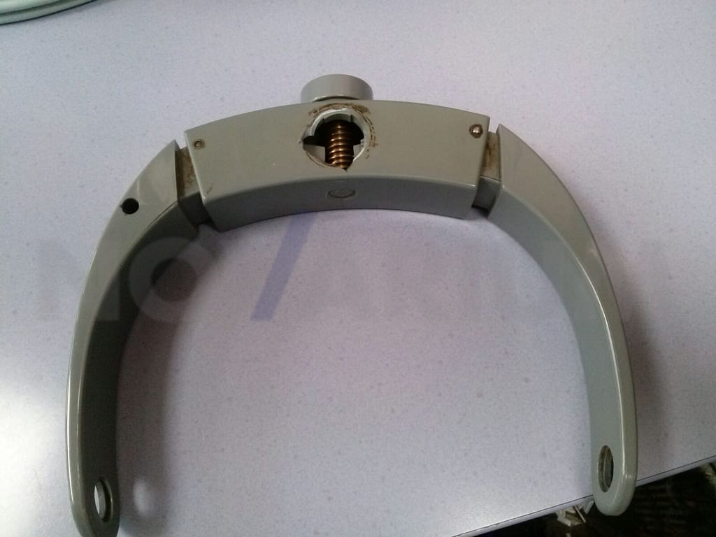 Siemens 04681693 Bracket for Orthophos C.jpg