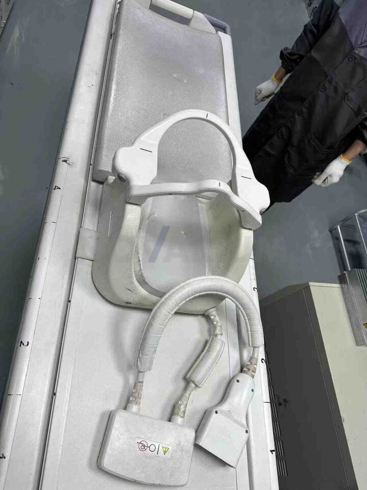 GE 2415369 - 1.5T HD CTL Spine Coil.jpg