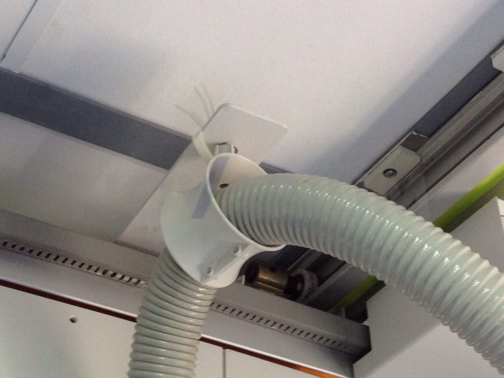 Siemens 8768517 Cable Guide Axiom Aristos.JPG